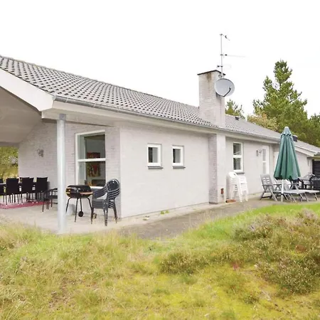 Pet Friendly Home In Blavand With Wifi *